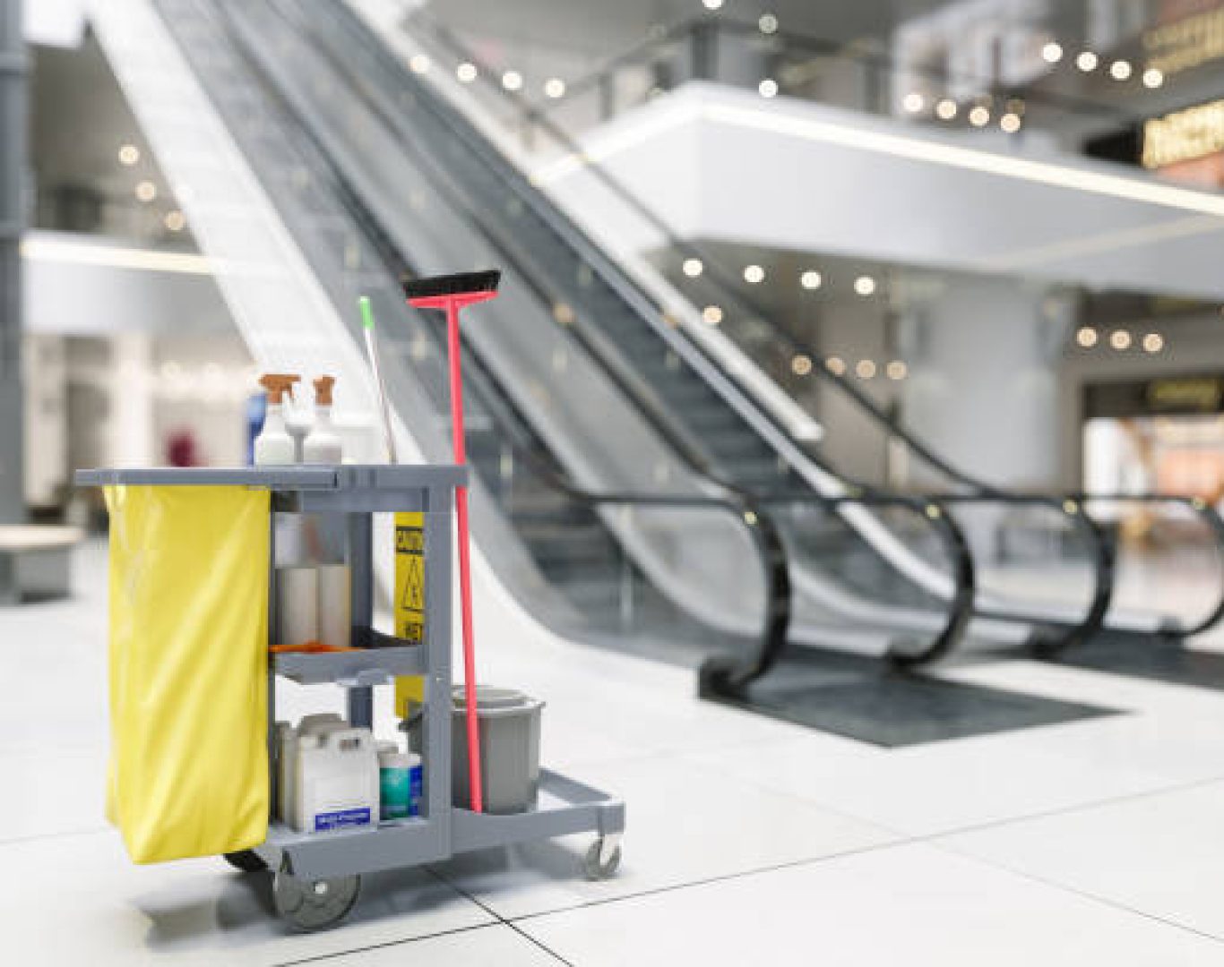 Commercial cleaners working in Boynton Beach business environment