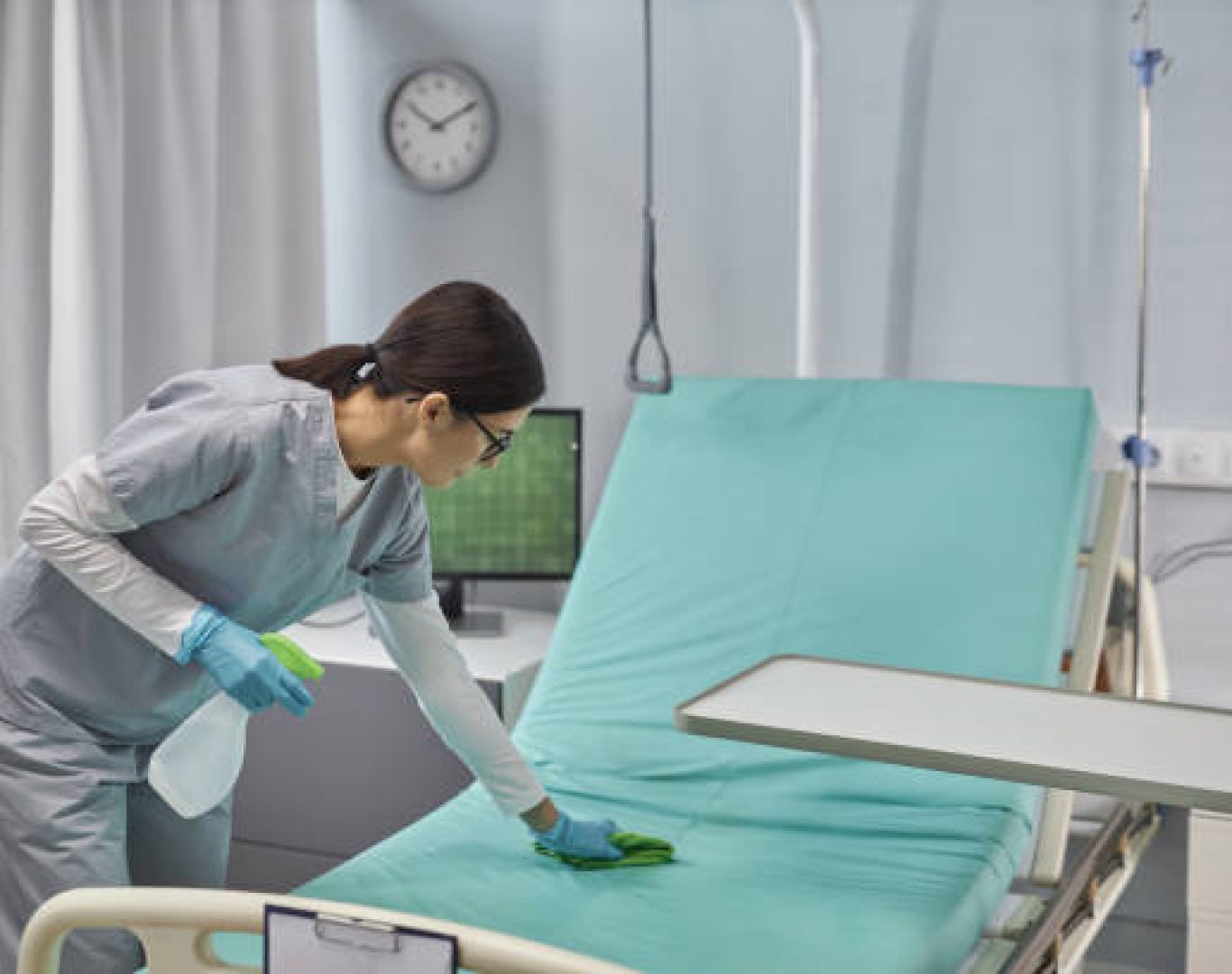 Professional medical office cleaning by T & M Services INC. in Boca Raton, FL